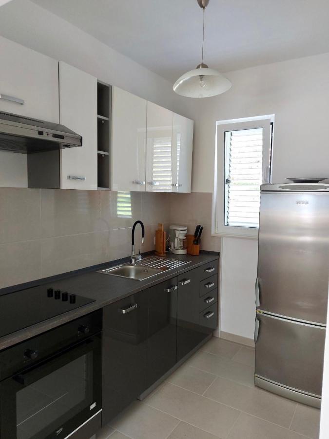 Apartments Ajka Раб Екстериор снимка