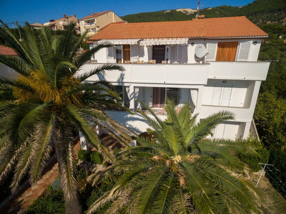 Apartments Ajka Раб Екстериор снимка